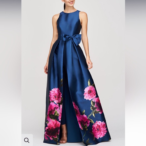 Kay Unger Andrea Walk Thru Jumpsuit. (Sold Out Online) - Picture 4 of 16